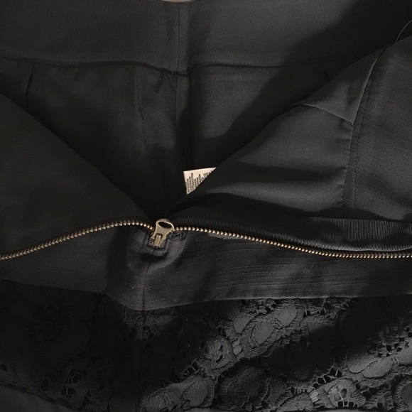 NWT Ann Taylor Black Lace Above Knee Skirt… - Picture 6 of 6